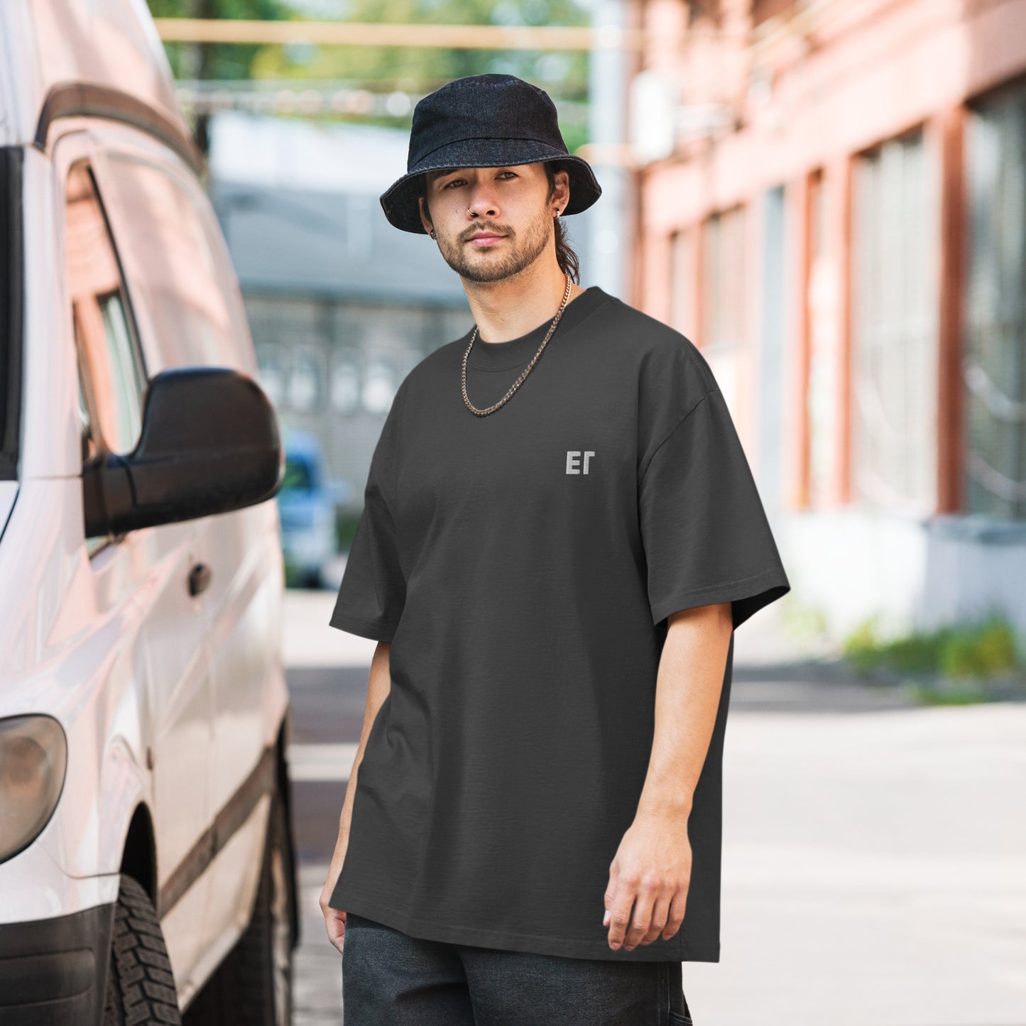 Oversized Basic Logo Tee