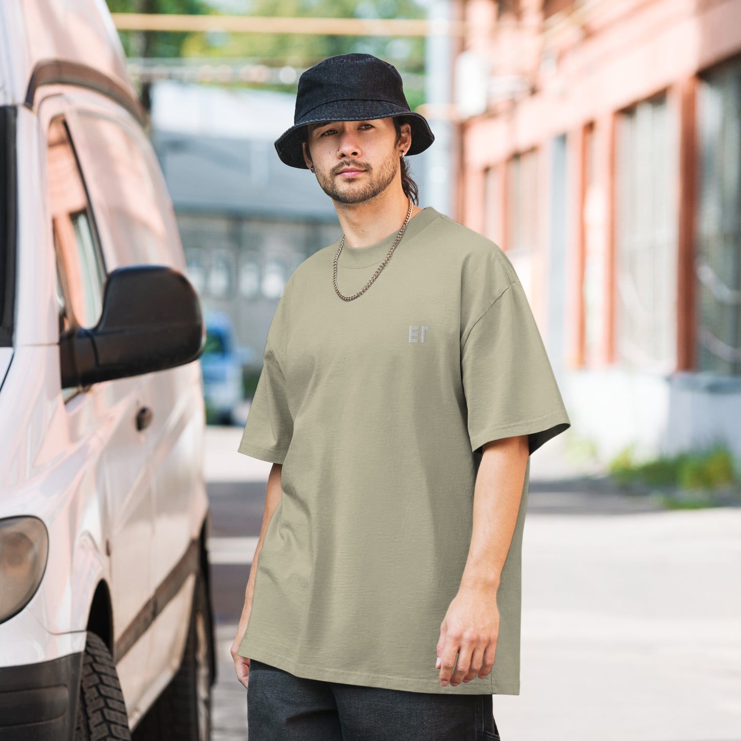 Oversized Basic Logo Tee