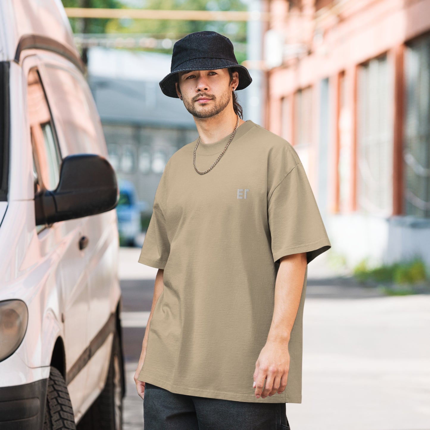 Oversized Basic Logo Tee